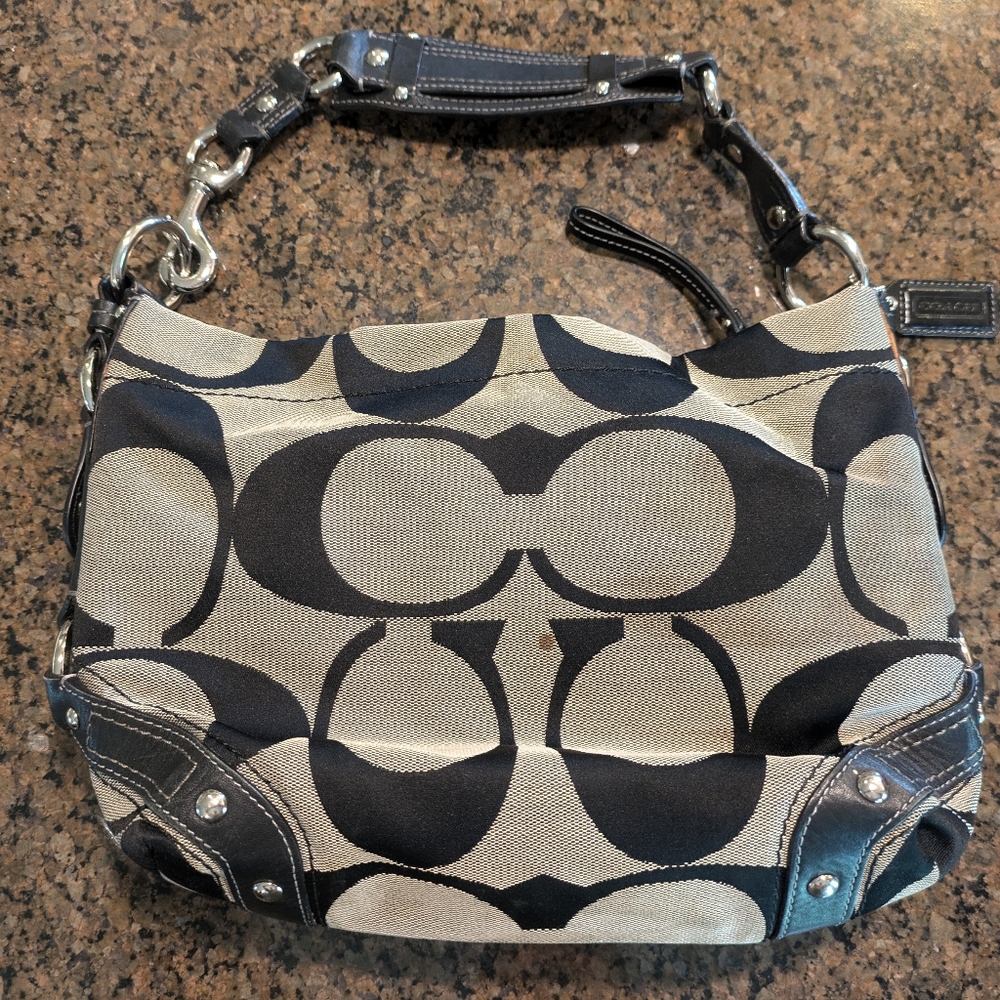 Coach Vintage Signature Shoulder Bag